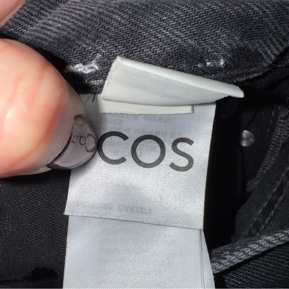 COS ARCH TAPERED ORGANIC COTTON JEANS in Black $135 - Picture 8 of 8